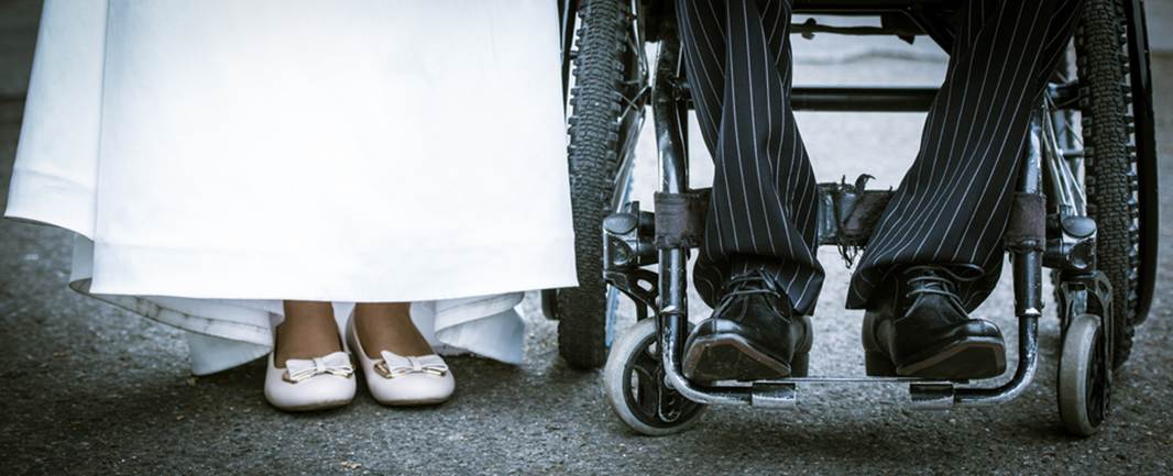 A close-up of a person and person's feet
AI-generated content may be incorrect.